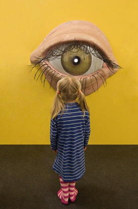 Fotografien von Ausstellungsbesuchern